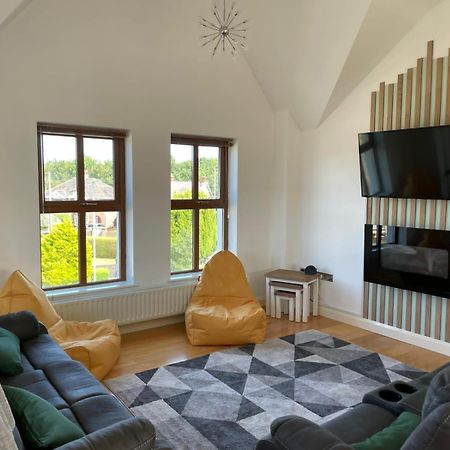 Orchard Oasis, Luxury Penthouse Getaway Apartment Coleraine Exterior foto