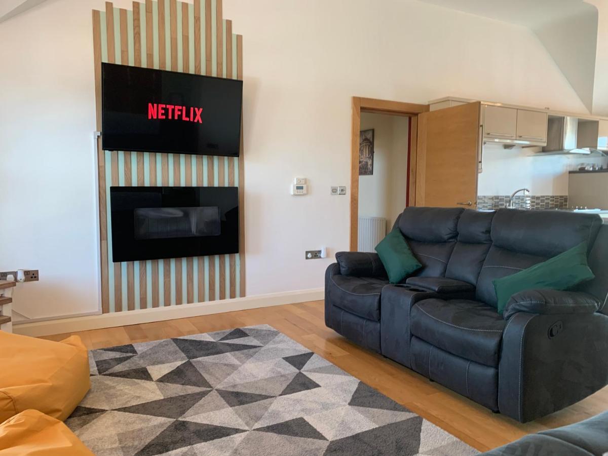 Orchard Oasis, Luxury Penthouse Getaway Apartment Coleraine Exterior foto
