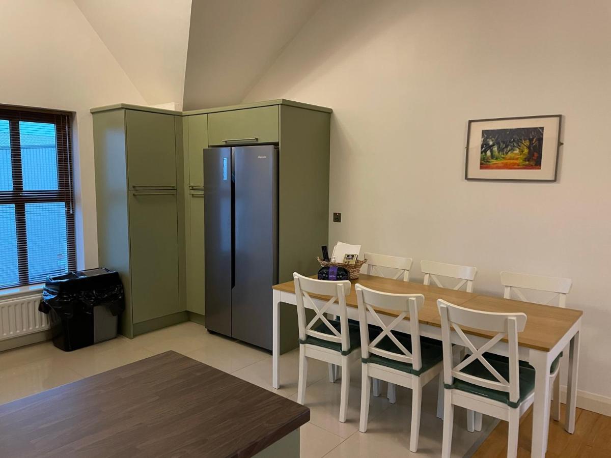 Orchard Oasis, Luxury Penthouse Getaway Apartment Coleraine Exterior foto